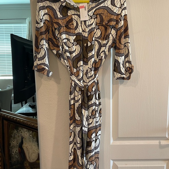 J Mclaughlin Dresses & Skirts - Elegant Long Sleeve Patterned Dress